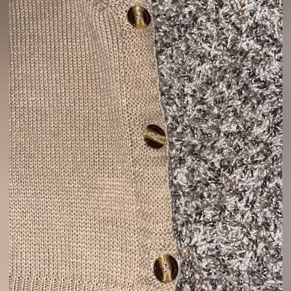 SWEATER VEST - Picture 3 of 3